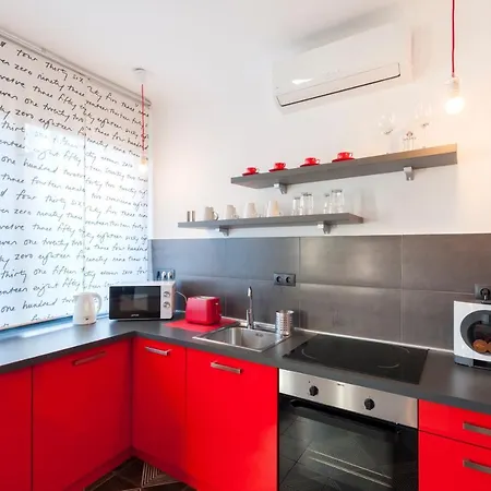 Apartment New Design By Gozsdu Court *