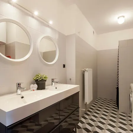 Apartment New Design By Gozsdu Court Budapest