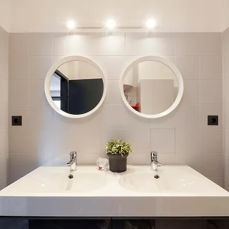 Apartment New Design By Gozsdu Court