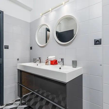 New Design By Gozsdu Court Apartment Budapest