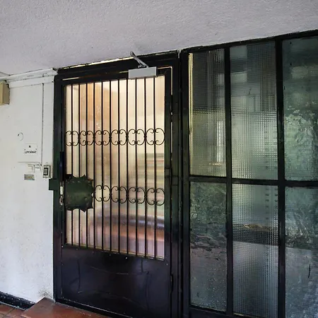 New Design By Gozsdu Court